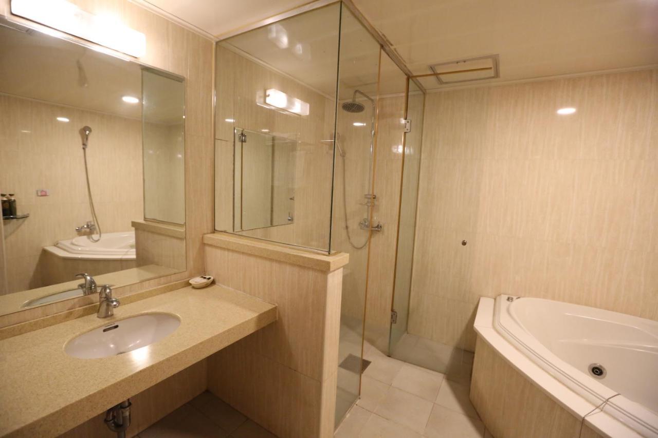 Symphony Hotel Suwon Dış mekan fotoğraf