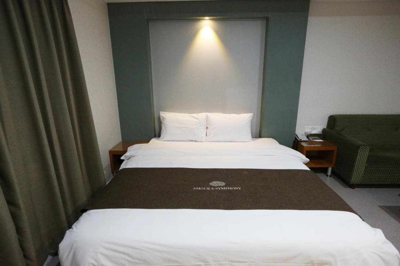 Symphony Hotel Suwon Dış mekan fotoğraf