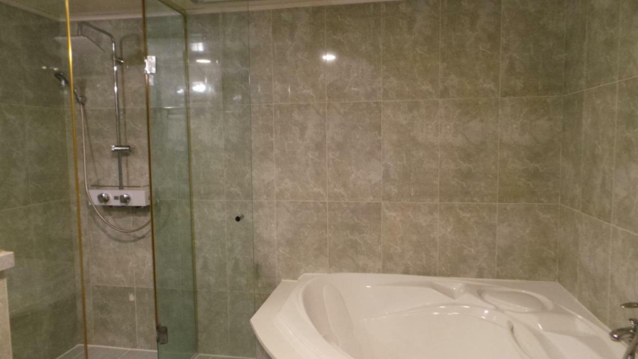 Symphony Hotel Suwon Dış mekan fotoğraf